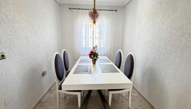 Resale - Detached Villa - Orihuela Costa - Villamartín