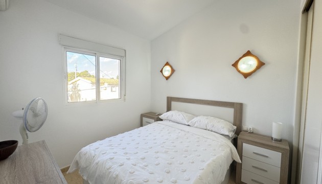 Resale - Apartment - Orihuela Costa - Villamartín