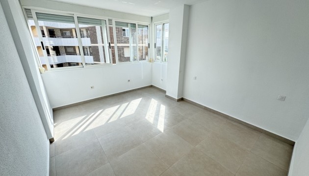 Herverkoop - Apartment - Orihuela Costa - La Zenia