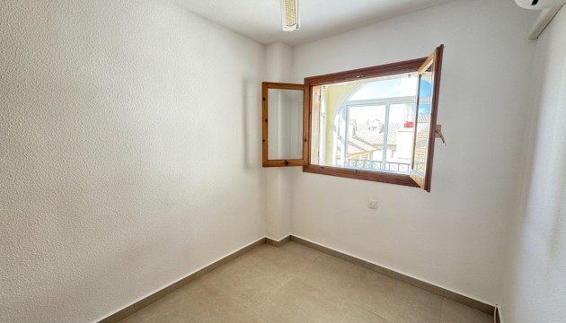 Resale - Apartment - Orihuela Costa - La Zenia