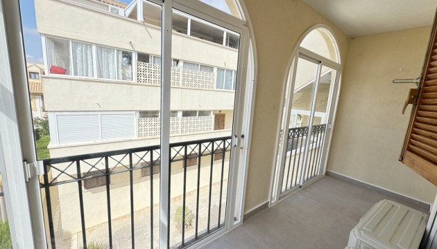 Resale - Apartment - Orihuela Costa - La Zenia