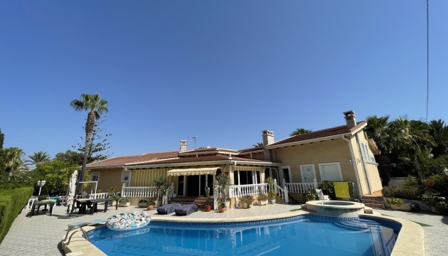 Перепродажа - отдельная вилла - Orihuela Costa - Cabo Roig