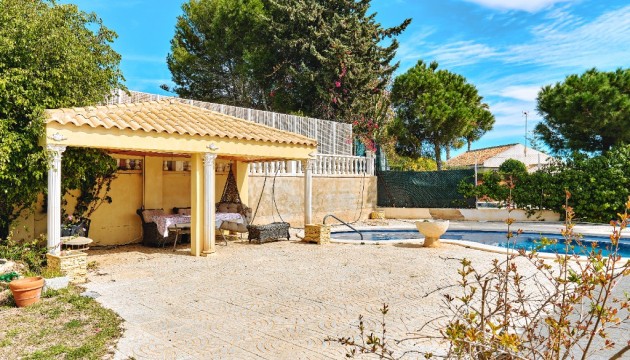 Begagnad - Fristående Villa - Orihuela Costa - Dehesa de Campoamor