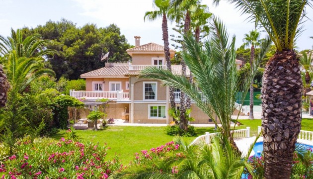 Herverkoop - Detached Villa - Orihuela Costa - Villamartín