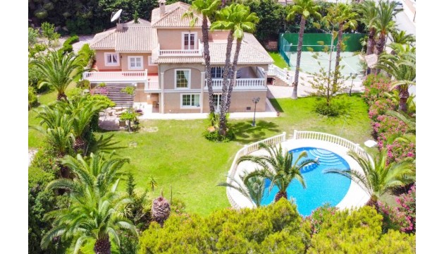 Перепродажа - отдельная вилла - Orihuela Costa - Villamartín