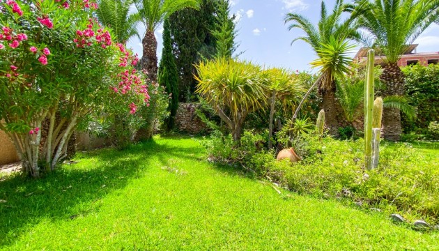 Resale - Detached Villa - Orihuela Costa - Villamartín