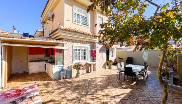 Begagnad - Fristående Villa - Orihuela Costa - Punta Prima