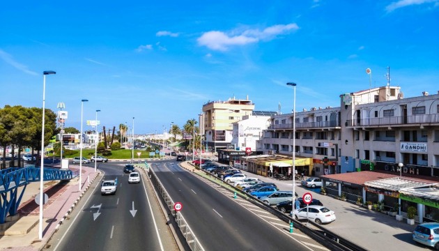 Перепродажа - отдельная вилла - Orihuela Costa - Punta Prima