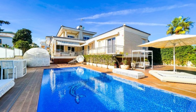 Herverkoop - Detached Villa - La Mata