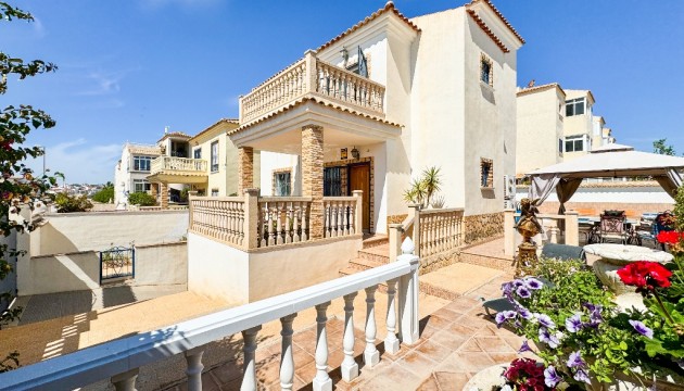 Wiederverkauf - Detached Villa - Orihuela Costa - Punta Prima