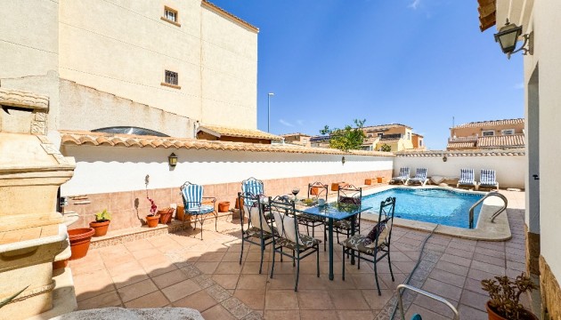 Herverkoop - Detached Villa - Orihuela Costa - Punta Prima