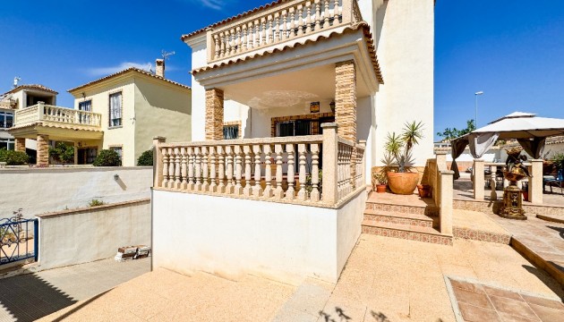 Begagnad - Fristående Villa - Orihuela Costa - Punta Prima