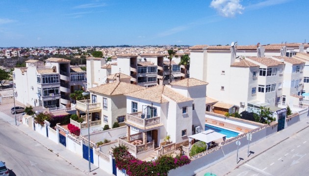 Wiederverkauf - Detached Villa - Orihuela Costa - Punta Prima