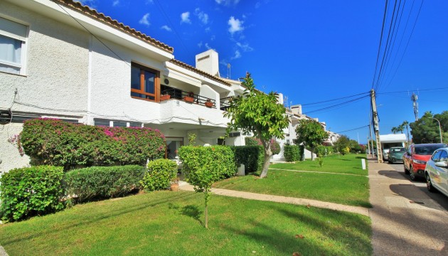 Wiederverkauf - Apartment - Orihuela Costa - Villamartín