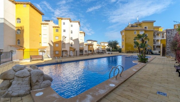 Resale - Apartment - Orihuela Costa - Campoamor