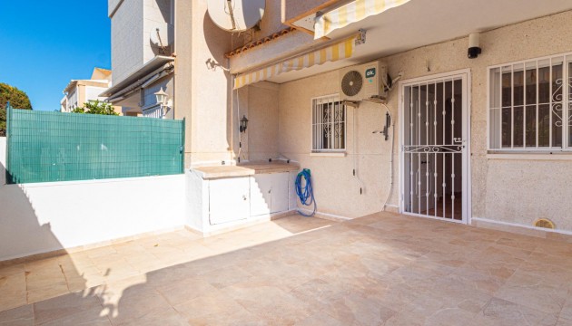 Resale - Townhouse - Torrevieja - Aguas Nuevas