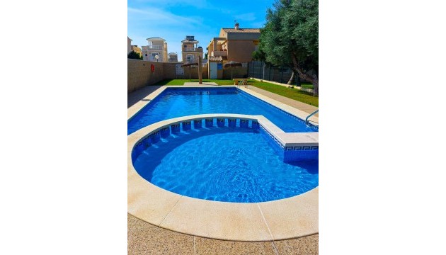 Перепродажа - Таунхаус - Torrevieja - Aguas Nuevas