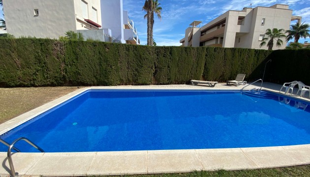 Перепродажа - Квартира - Orihuela Costa - Cabo Roig