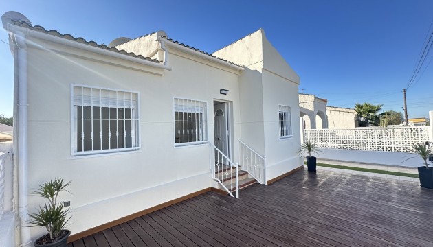 Videresalg - Detached Villa - Torrevieja