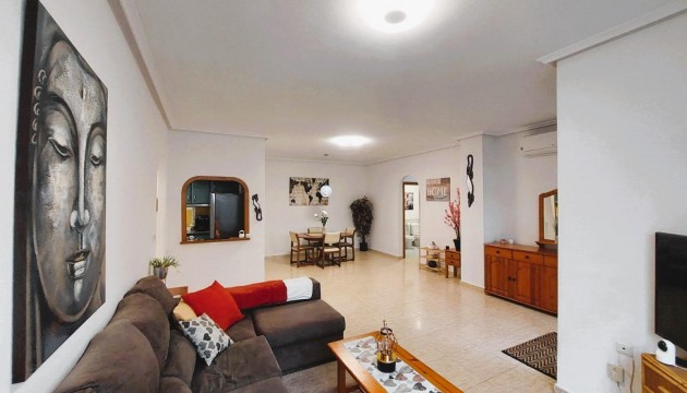 Resale - Apartment - Torrevieja - Playa de los Locos