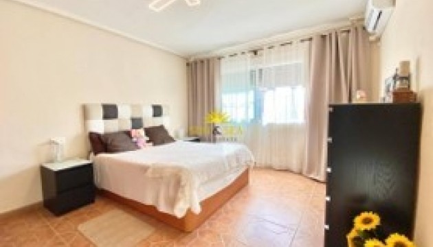 Resale - House - La Marina* - Catral*