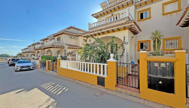 Перепродажа - Таунхаус - Orihuela Costa - Lomas de Cabo Roig