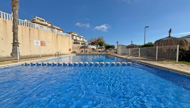 Перепродажа - Таунхаус - Orihuela Costa - Lomas de Cabo Roig