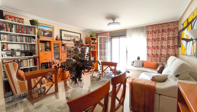 Resale - Apartment - Torrevieja