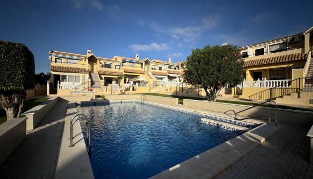 Wiederverkauf - Apartment - Orihuela Costa - Villamartín