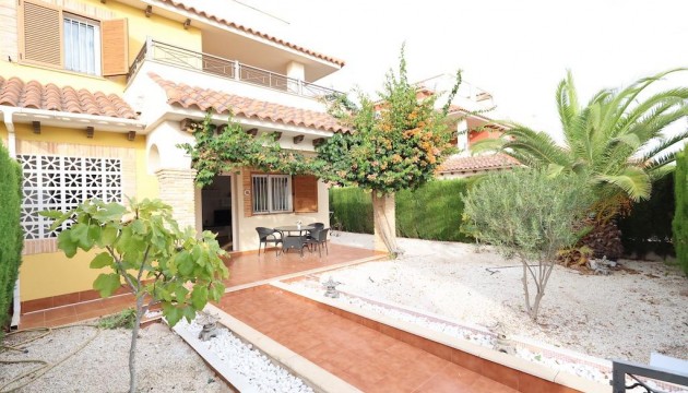 Resale - Townhouse - Orihuela Costa - Punta Prima