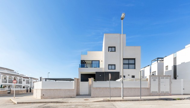 Herverkoop - Detached Villa - Orihuela Costa