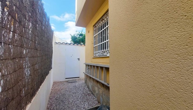 Перепродажа - Полуотдельная вилла - Torrevieja - Los Balcones - Los Altos del Edén