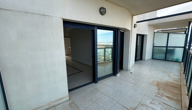 Resale - Apartment - Torrevieja - La Veleta