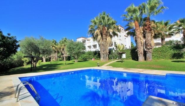 Wiederverkauf - Apartment - Orihuela Costa - Villamartín