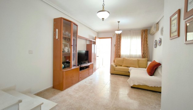 Resale - Semi Detached Villa - Orihuela Costa - Playa Flamenca