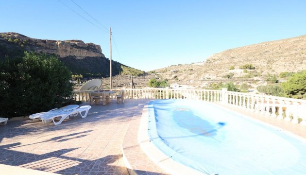 Herverkoop - Detached Villa - Crevillent - Crevillente