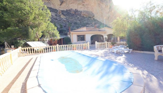 Resale - Detached Villa - Crevillent - Crevillente