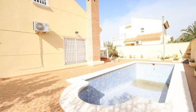 Herverkoop - Detached Villa - Orihuela Costa - Playa Flamenca