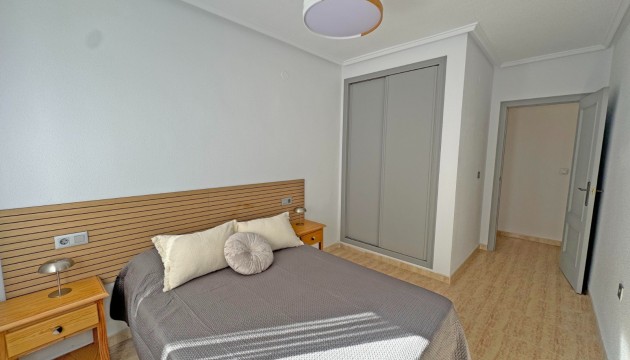 Herverkoop - Apartment - Torrevieja - Playa del Cura