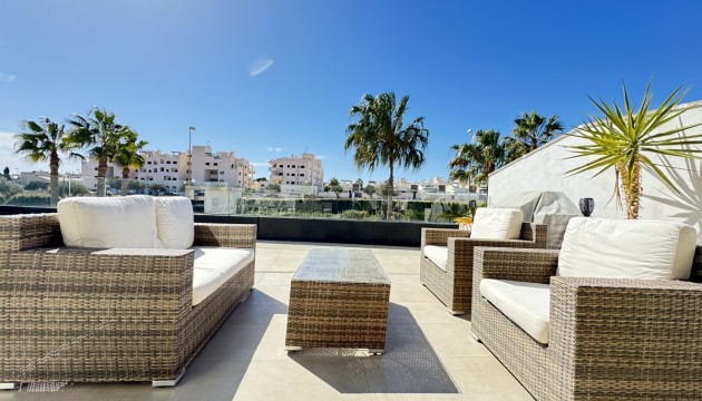 Resale - Apartment - Orihuela Costa - Los Dolses