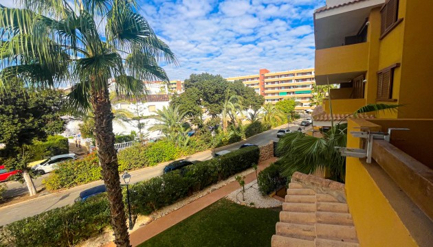 Herverkoop - Apartment - Orihuela Costa - Punta Prima