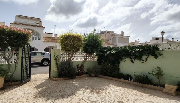 Resale - Townhouse - Orihuela Costa - Villamartín