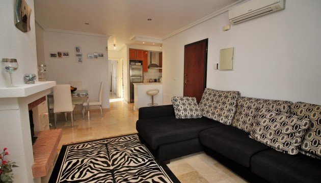 Resale - Apartment - Orihuela Costa - Villamartín