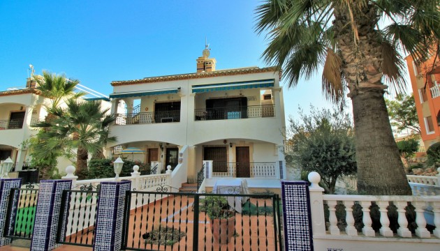 Resale - Apartment - Orihuela Costa - Villamartín