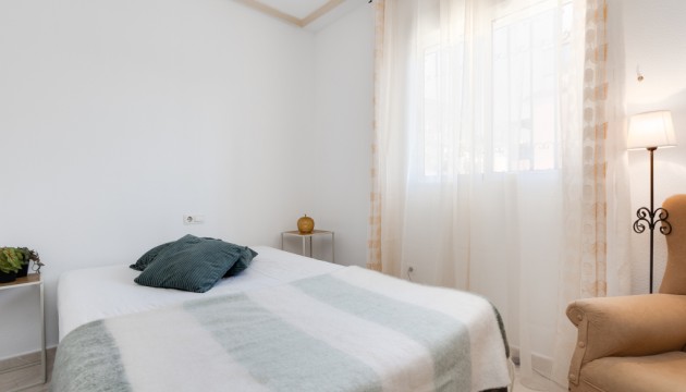 Resale - Apartment - Orihuela Costa - calle Pavo Real