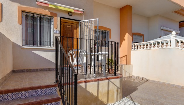 Resale - Apartment - Orihuela Costa - calle Pavo Real