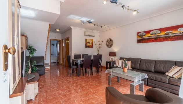 Resale - Bungalow - Orihuela Costa - Los Dolses