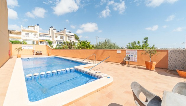 Resale - Bungalow - Orihuela Costa - Los Dolses