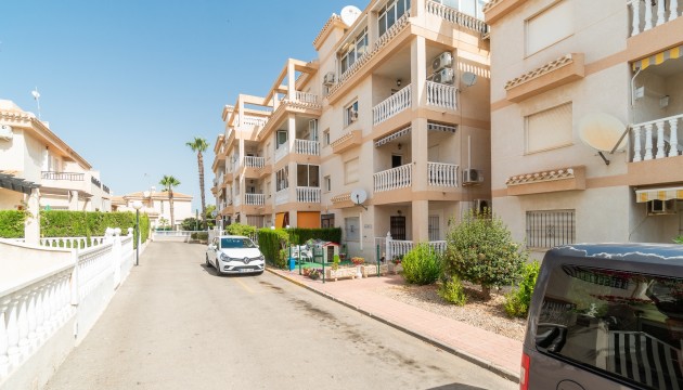 Resale - Apartment - Orihuela Costa - Playa Flamenca