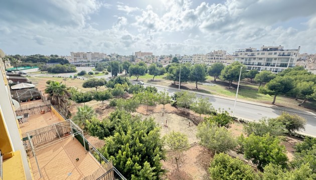 Resale - Apartment - Orihuela Costa - La Zenia